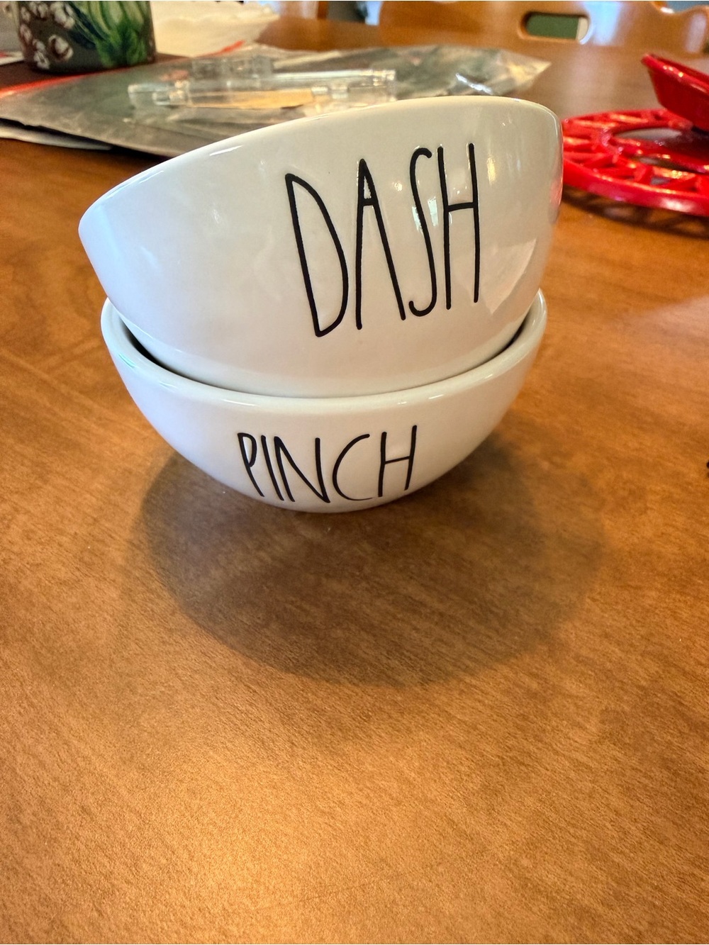 Rae Dunn Dash/ Pinch set